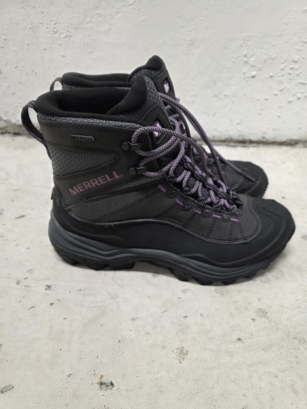 Merrell Black Purpple Thermo Medium Height Waterproof Boots
